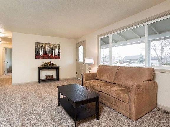 4th image of 1444 NW Canyon Dr #1444
