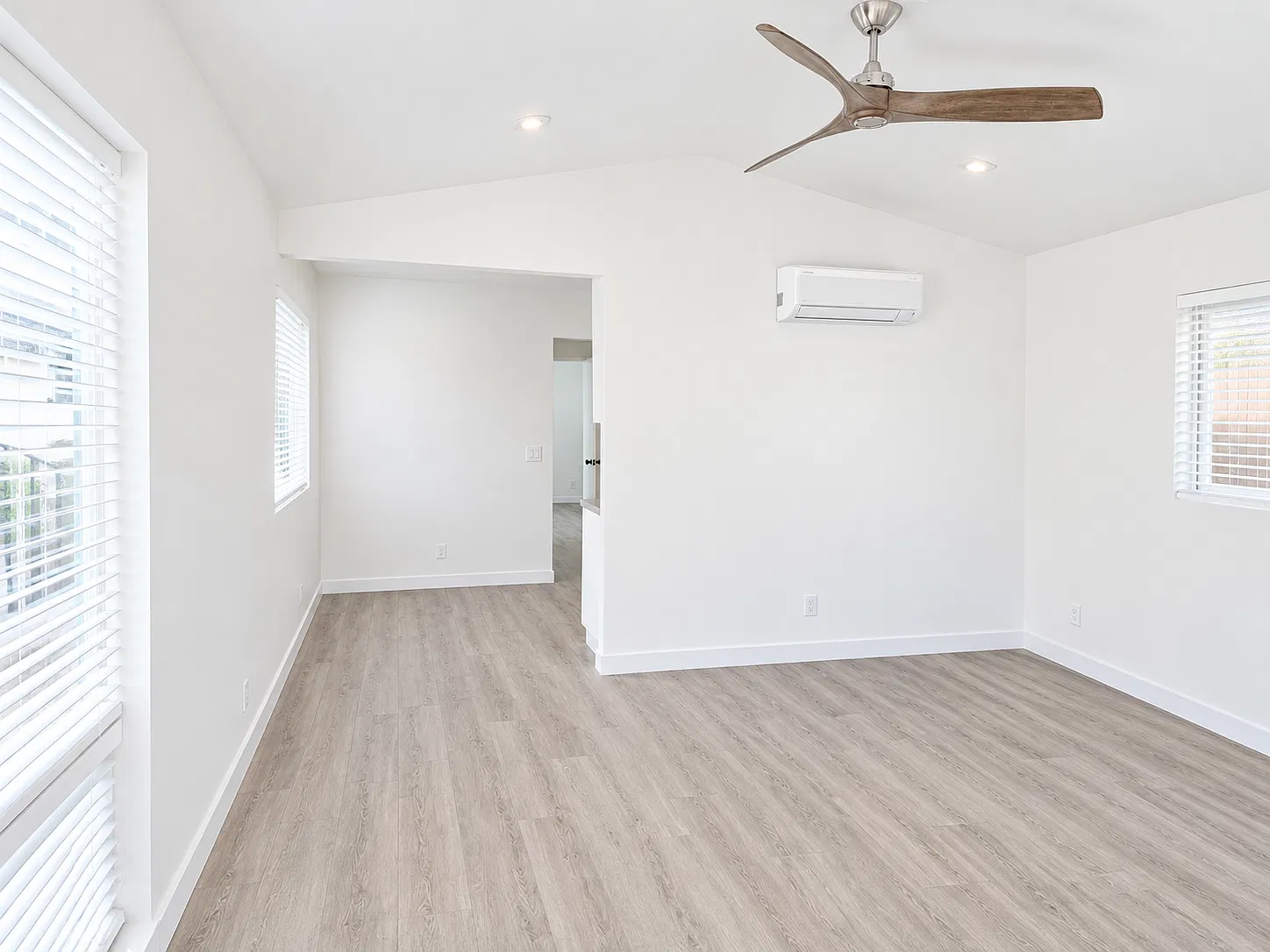 1 bed, 590 sqft, $2,800 — Photo 2