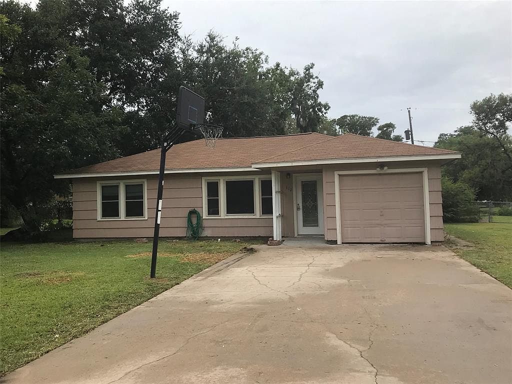 112 Laurel St, Lake Jackson, TX 77566 Zillow