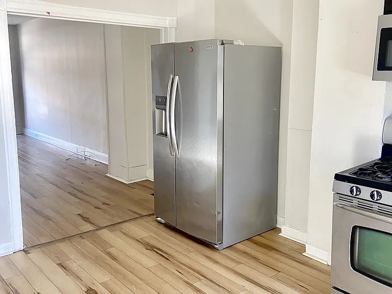 514 N Decker Ave — Photo 5