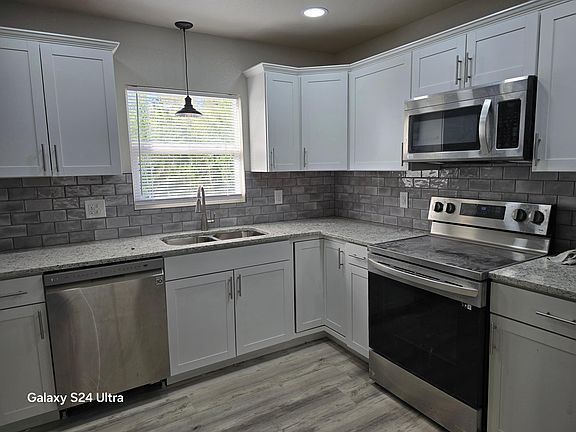 3rd image of 410 Springfield Ave