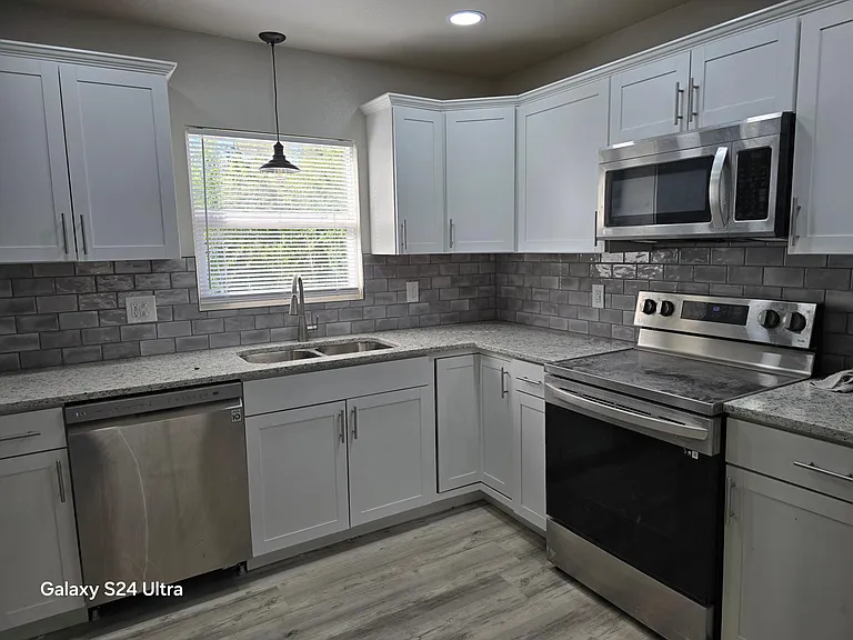 410 Springfield Ave — Photo 3