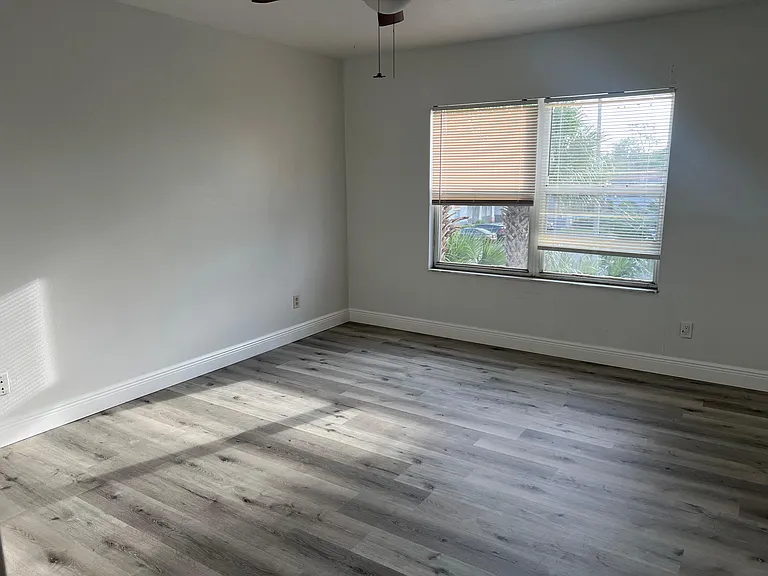 2424 Summerfield Way — Photo 15
