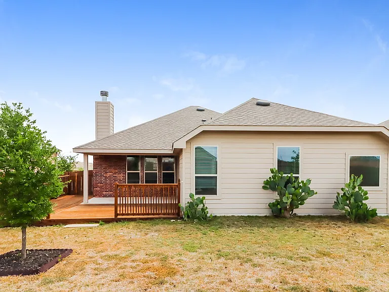 1913 Chimney Dr — Photo 16