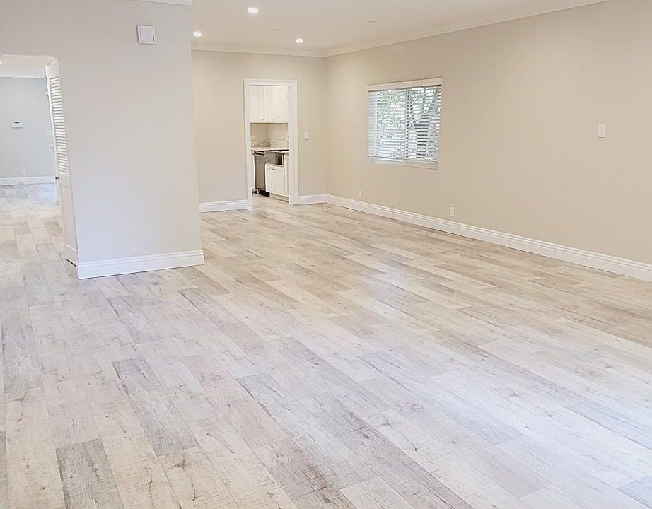 1st image of 1109 S Swall Dr #1109
