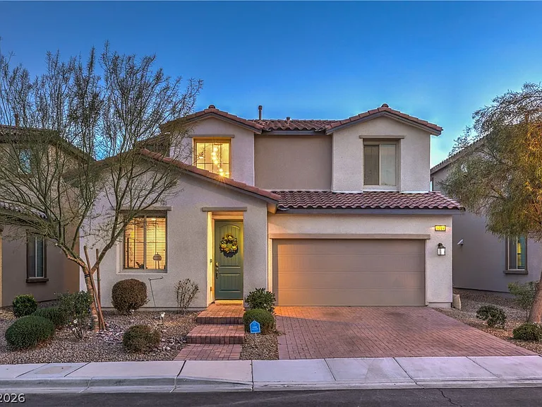 3213 Molinos Dr — Photo 1