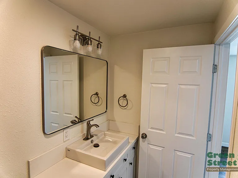 6833 Amherst St #STREET1 — Photo 6