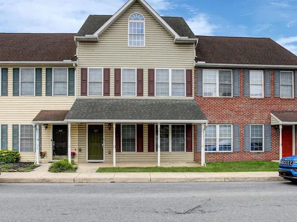 102 S Earl St, Shippensburg, PA 17257