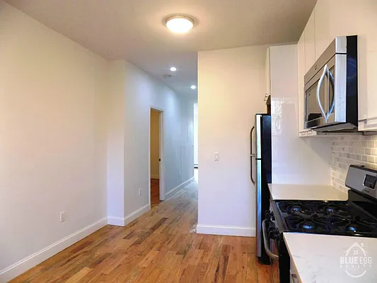 Rented by Blue Egg Realty Corp | media 51