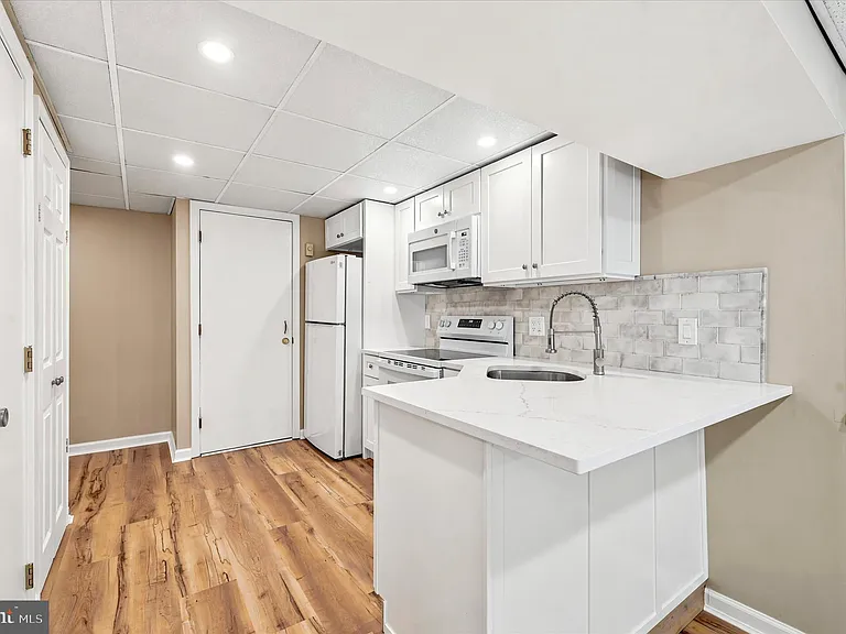 3889 Manayunk Ave #LOWER — Photo 15