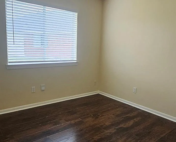 7111 Brody Ln — Photo 9