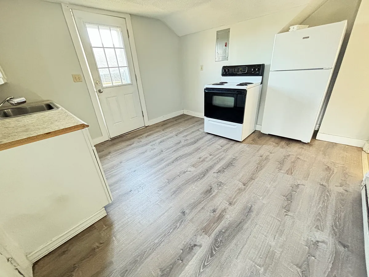 Building Photo - 68 Atwood Ct #3