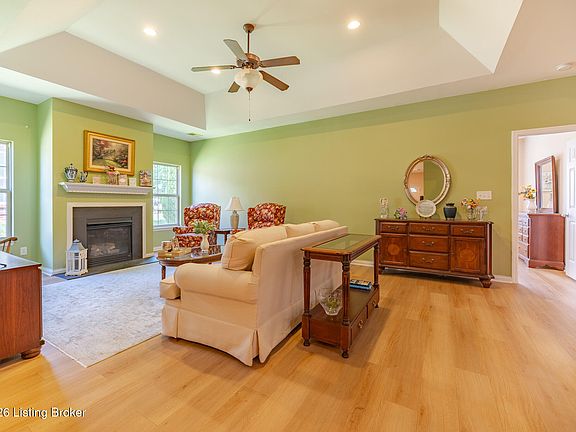 5th image of 112 Twin Springs Ct