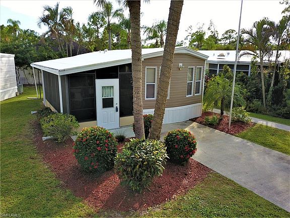 2nd image of 10718 Everglades Kite Cir #32