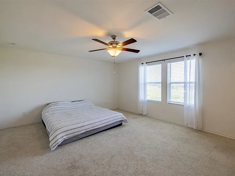 6300 Routenburn St — Photo 27