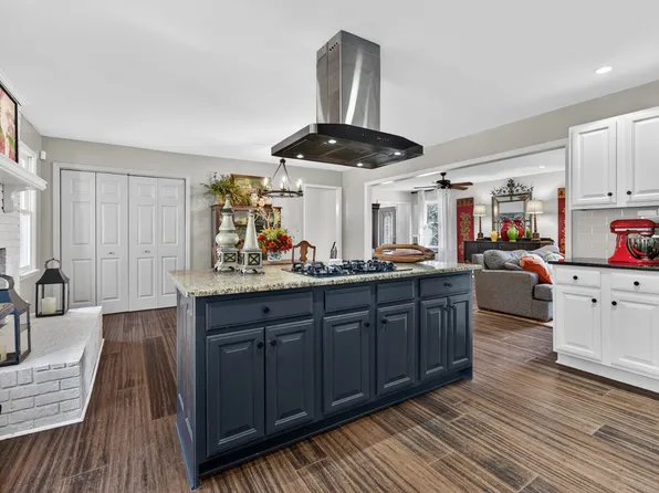 13 Sunrise Ln, Fayetteville, TN 37334