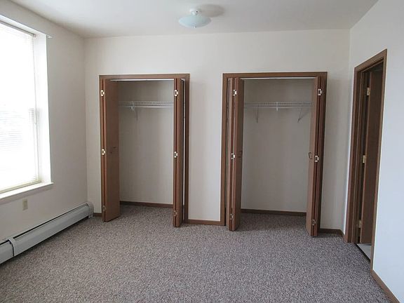 3rd image of 121 W Main St #13662354