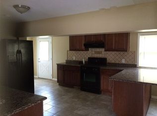 28539 John Hauk St, Garden City, MI 48135