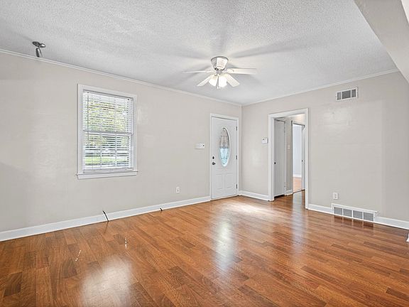 4th image of 1091 Wingfield Rd