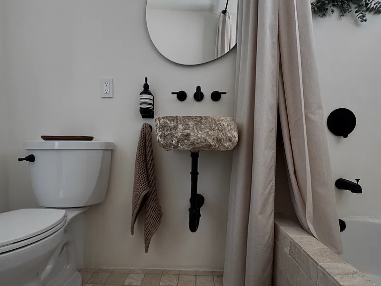 330 Delgada Ave — Photo 16