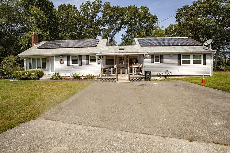 1st image of 60 Crestfield Dr