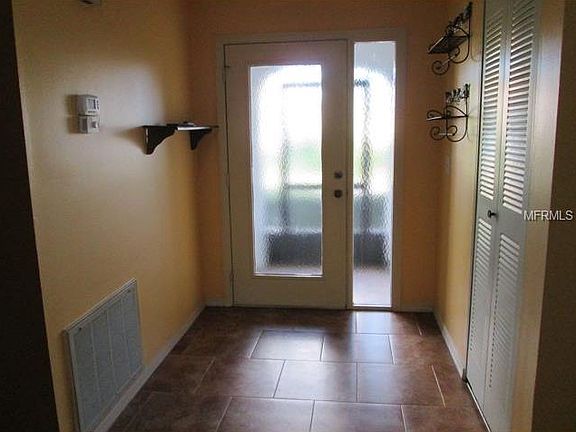 3rd image of 2031 Hartlebury Way