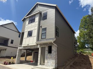 6012 SW 18th Dr, Portland, OR 97239