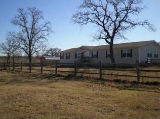 1195 Rawhide Rd, Seguin, TX 78155