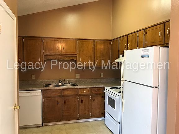 4th image of 4833 Birchwood Pl