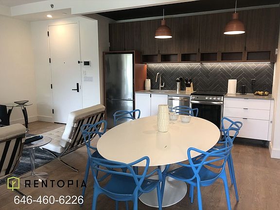 5th image of 824 Lexington Ave #305
