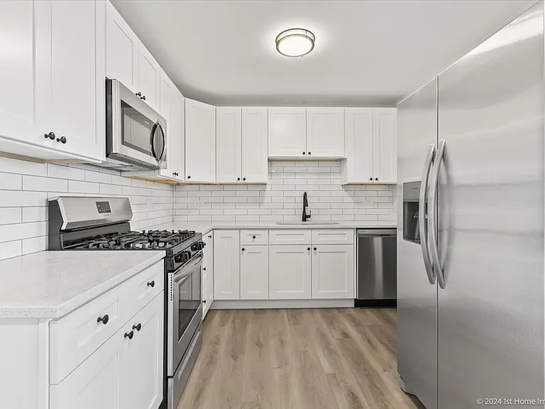741 Yates Ave — Photo 4