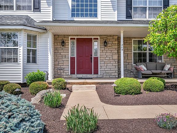 4th image of 209 Brook View Dr