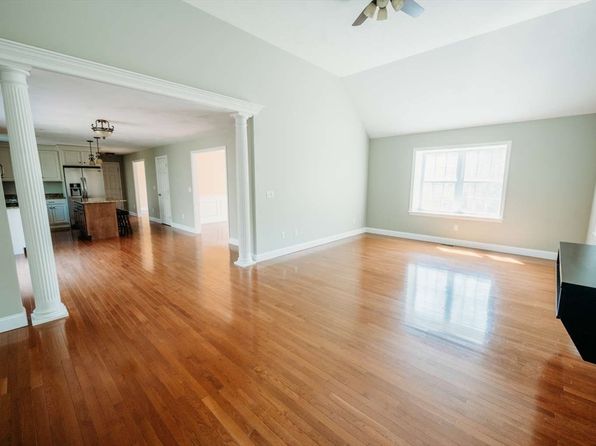 20 Warner Rd, Townsend, MA 01469
