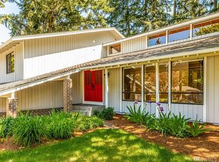7520 86th Ave SE, Mercer Island, WA 98040