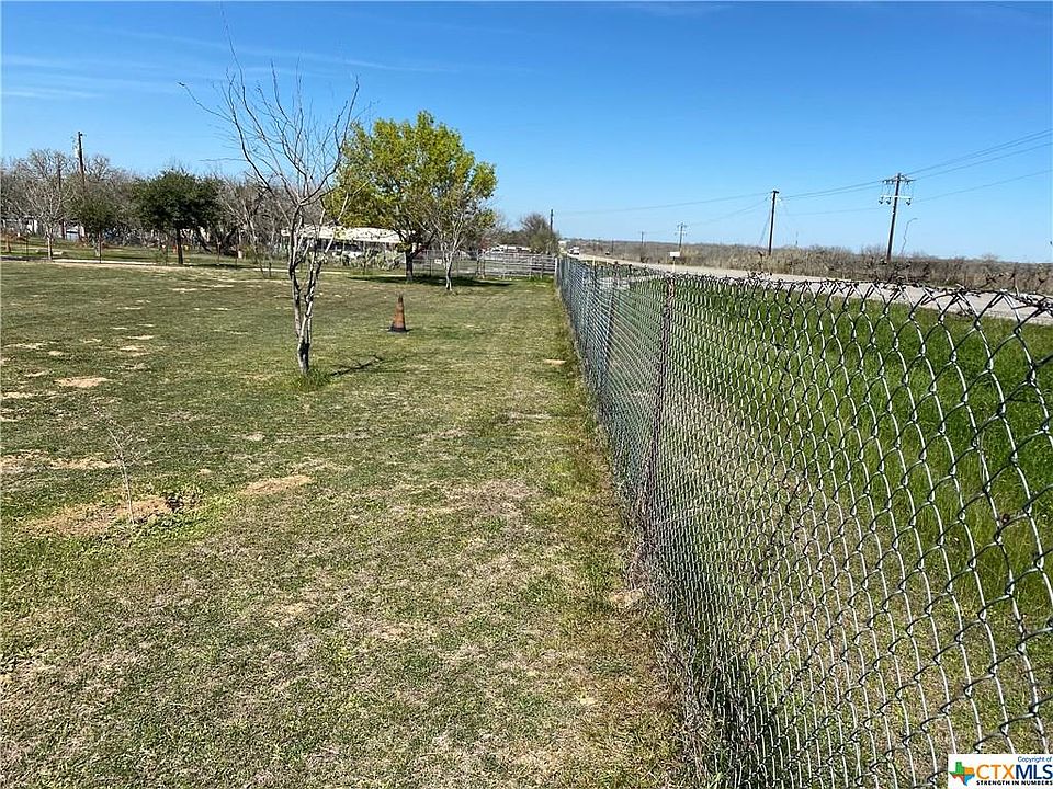 2nd image of 18640 S State Highway 123