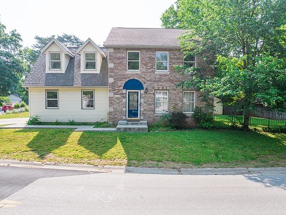 2nd image of 1527 S Highland Ave