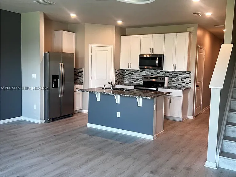 6349 Topsail Dr — Photo 9