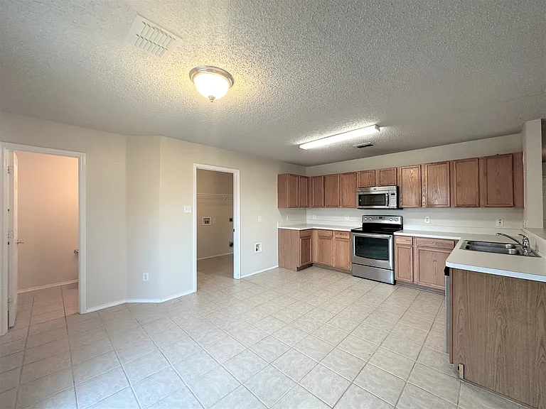 4108 Milestone Ct — Photo 6