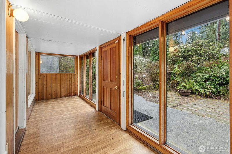 5th image of 6526 NE 198th Street