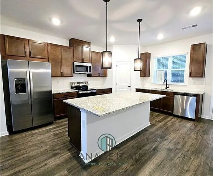 6162 Wayburn St — Photo 14