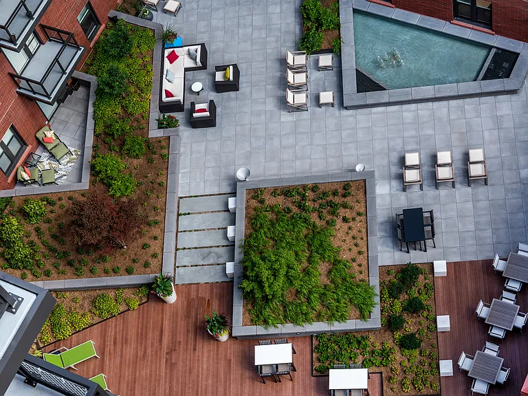 The Henri At Pike & Rose — Photo 32