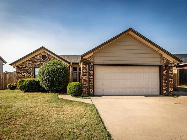 5014 NE Dearborn Ave, Lawton, OK 73507