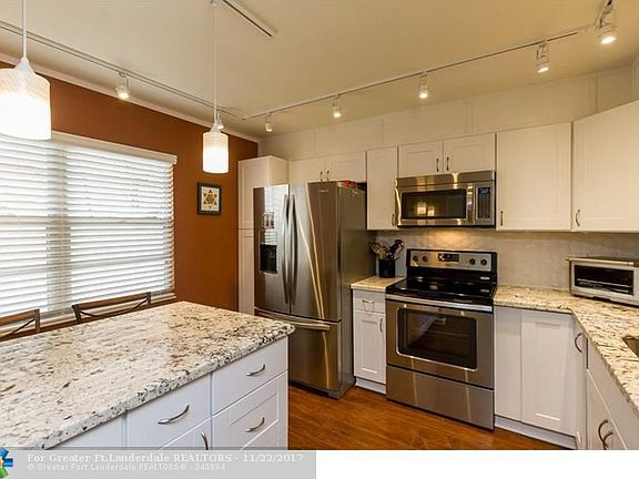 4th image of 3403 Bimini Ln APT B3