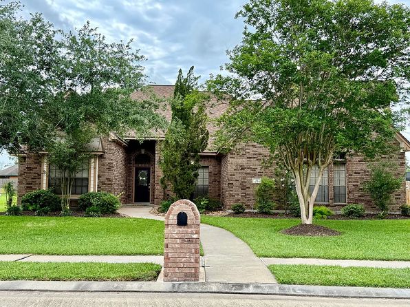 54 Lavender Ct