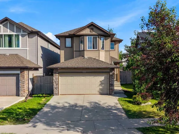 562 NW Cranston Dr SE, Calgary, AB T3M 0L5