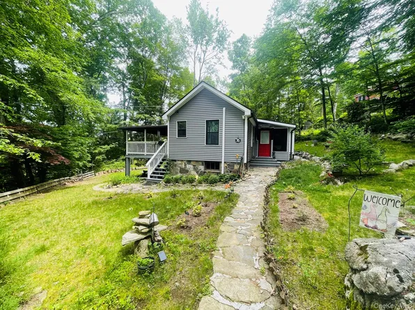 76 Bryant Trl, Carmel, NY 10512