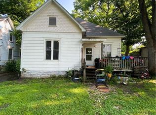 1327 Dirr Ave, Parsons, KS 67357