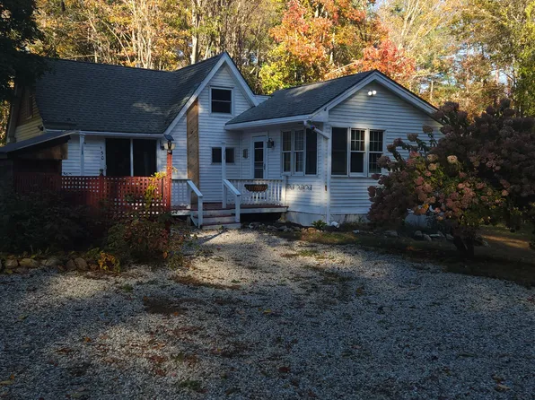 150 S Main St, Pittsfield, NH 03263