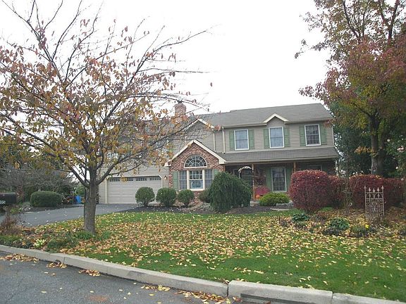 2nd image of 905 Cornwallis Dr