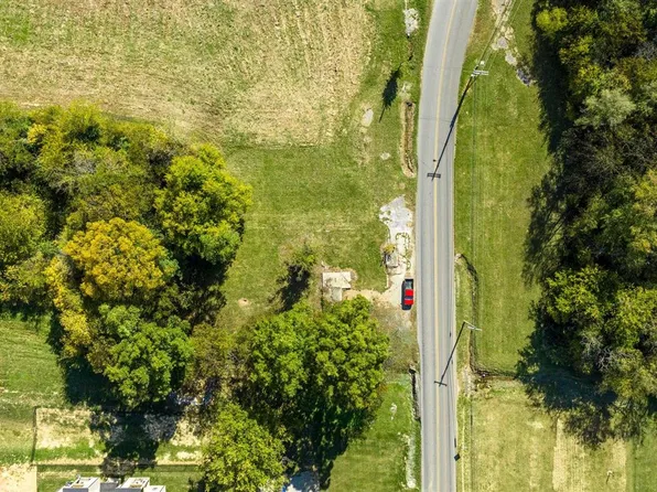 821 W Madison St, Franklin, KY 42134